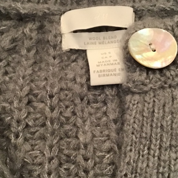 Cardigan - Picture 2 of 4